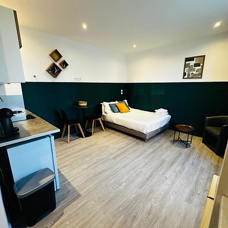 לה בורז'ה Btobed - Location Professionnelle - 2 Studios Confort - Proche Parc Des Expos Et Stade De France מראה חיצוני תמונה