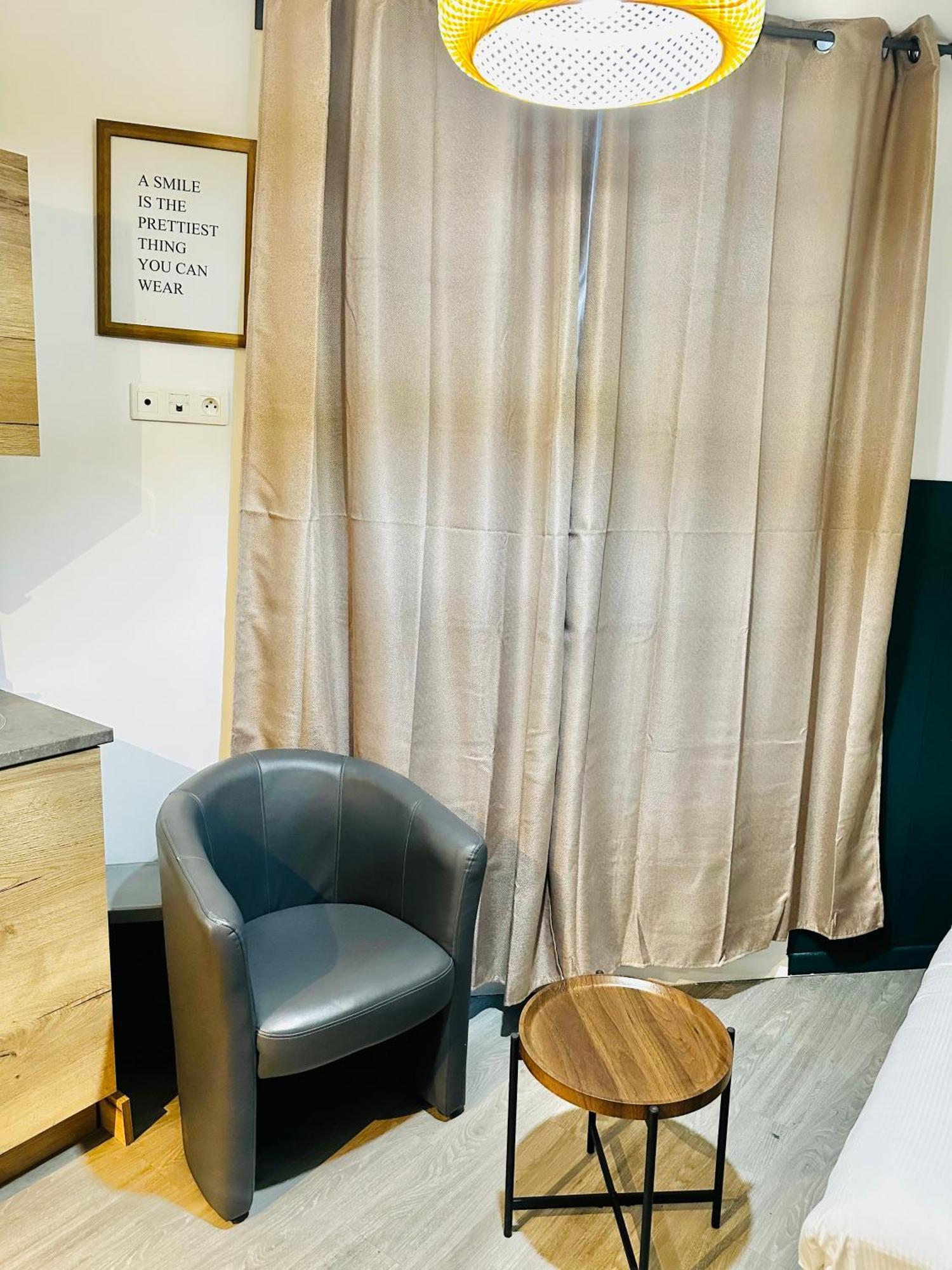 לה בורז'ה Btobed - Location Professionnelle - 2 Studios Confort - Proche Parc Des Expos Et Stade De France מראה חיצוני תמונה